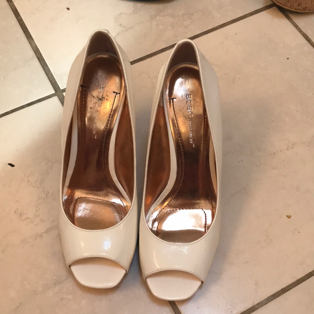 BCBG heels